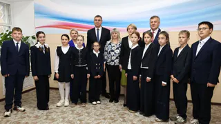 Губернатор Авдеев посетил штаб общественной поддержки в Александрове
