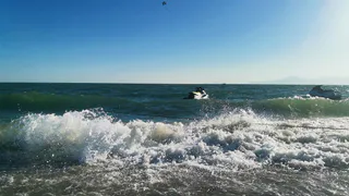 Море уже +29 °C, а туристов - никого: 5 "нишевых" курорта, где лето уже в самом разгаре - прямой рейс