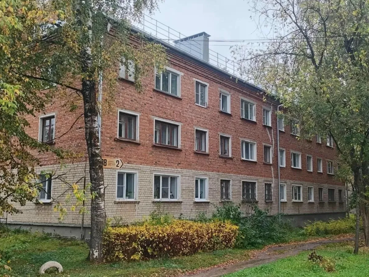В Александровском округе держат на контроле ситуацию с домом, где обрушилось чердачное перекрытие