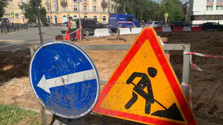 В Александровском округе по иску прокурора начали приводить в порядок дороги с нарушениями разметки и покрытия
