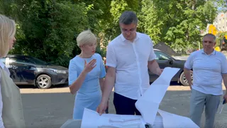 Губернатор Владимирской области проинспектировал благоустройство, завод и больницу в Александровском округе