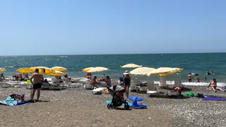 Грязь на пляже и разврат по ночам: туристы поделились честным мнением о популярном курорте
