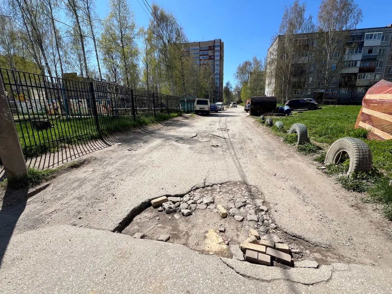 Главу Александровского округа возмутили сроки начала ямочного ремонта
