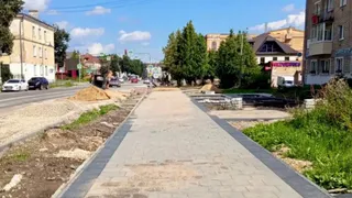 В Александрове завершают укладку плитки на обновлённой улице Ленина